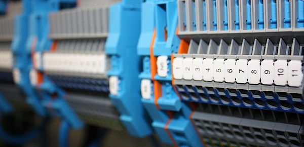 Industrie und Gewerbe bei Elektro Feye Inh. Petra Feye in Ehringshausen-Katzenfurt